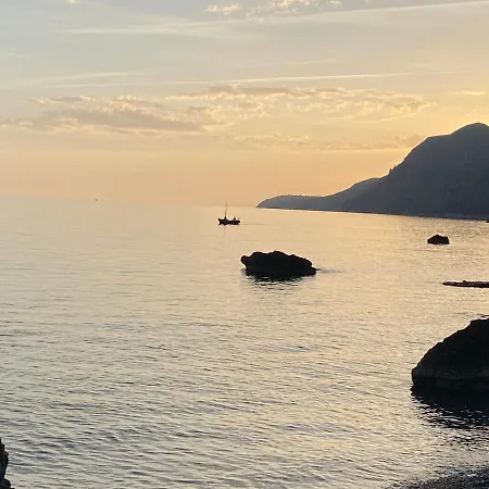 Ars Mediterranea Apartment *