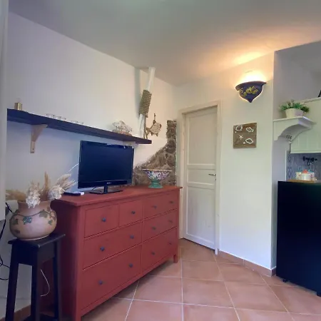 Ars Mediterranea سكاريو